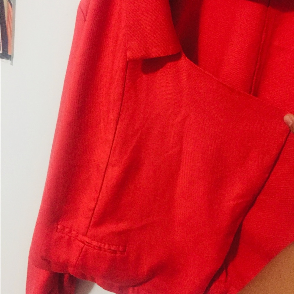 Blazer - Picture 2 of 8